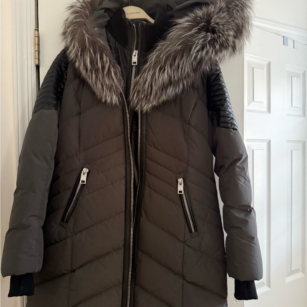 Black Quilted Coat with Leather, real Fox Fur Hood- new, excellent condition!